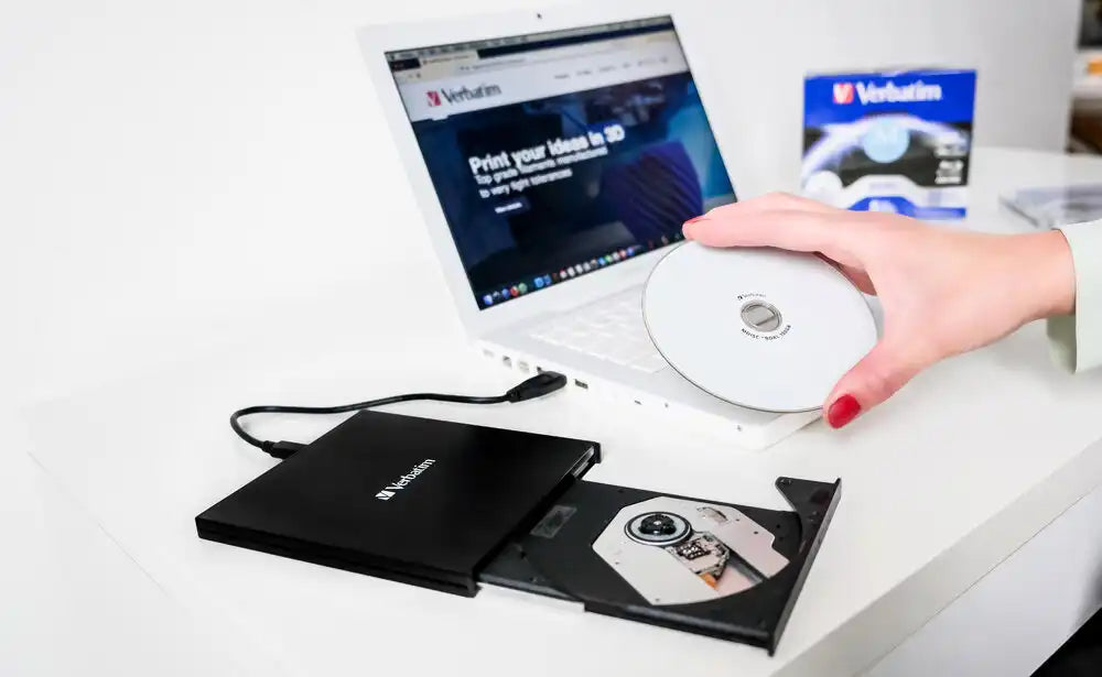 Verbatim External Slimline Blu-ray Writer - USB 3.2 Gen 1 Blu-ray and DVD RW Drive - 43890