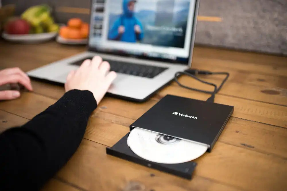 Verbatim External Slimline Blu-ray Writer - USB 3.2 Gen 1 Blu-ray and DVD RW Drive - 43890
