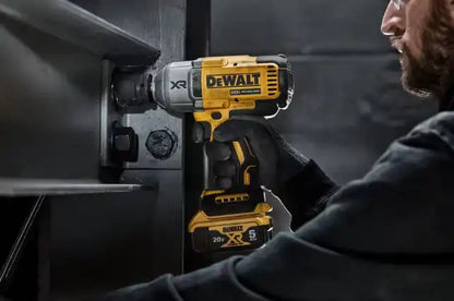 Dewalt 20V MAX XR 1/2 Inch High Torque Impact Wrench with Hog Ring Anvil Kit - DCF900P1
