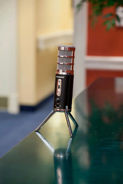 Samson Satellite USB / iOS Broadcast Microphone with Software
